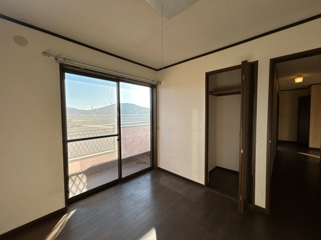 岡崎市福岡町の洋室