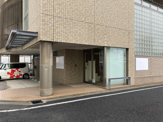 広小路町貸事務所のエントランス