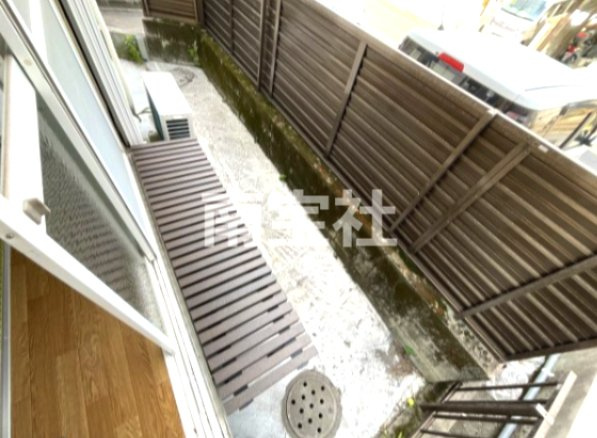 【バルコニー】