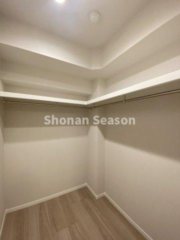 【収納】 | ご夫婦の洋服や雑貨もしっかり収納できるWICを完備しています。