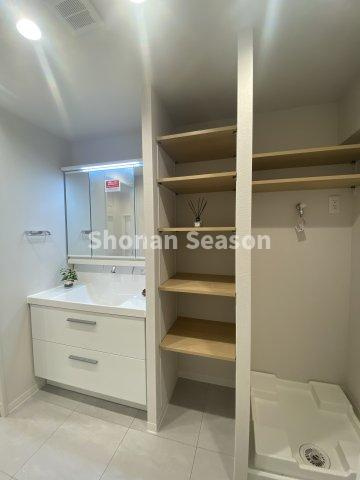 【独立洗面台】 | 気になる水廻り設備仕様は、リフォーム時新規交換いたしました！！　　
気持ちよく新生活がスタートできますよ。