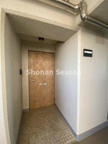 【玄関】 | マンション選びでマストとなる☆昇降スムーズなエレベーター付き♪