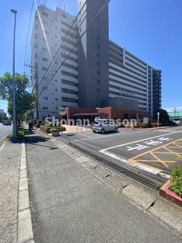 【外観】 | 内装リフォーム完工し、ゆっくりとご内見頂けるようになりました！　　
休日に見学にいらしてみませんか。