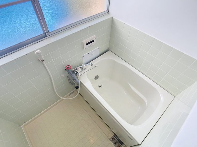 沼沢コーポラスの浴室