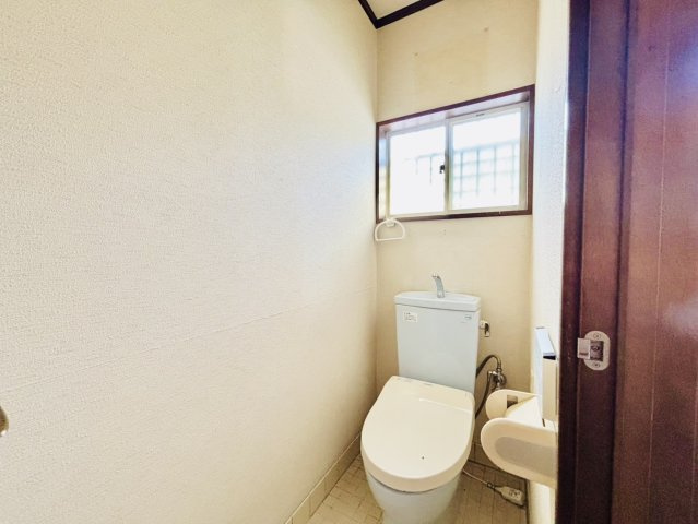 熊取町桜が丘1丁目　中古戸建のトイレ