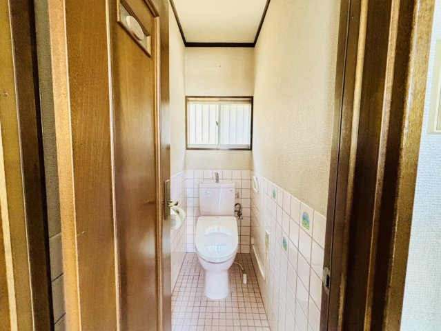 熊取町桜が丘1丁目　中古戸建のトイレ