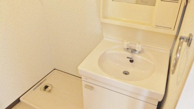 フレア・ウイング林の洗面所|独立洗面台付き