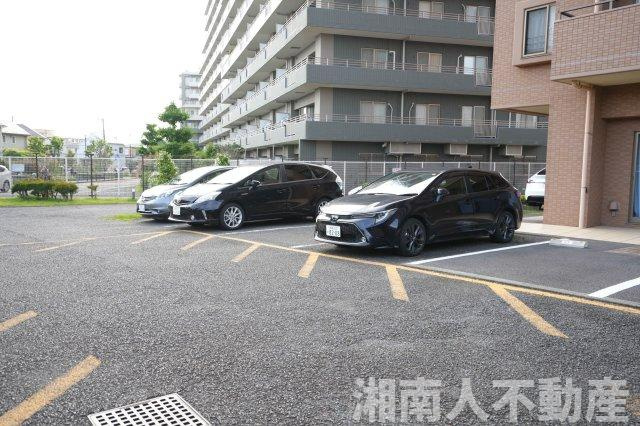 ナイスステージ湘南鵠沼の駐車場|駐車場です