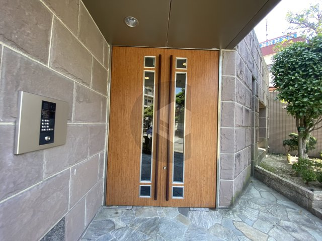 エクセレント・バーツのエントランス