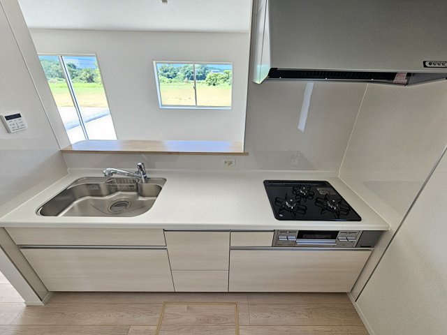 中津川市駒場第４のキッチン|3口コンロ付キッチン