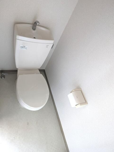 清瀬市中里３丁目のアパートのトイレ