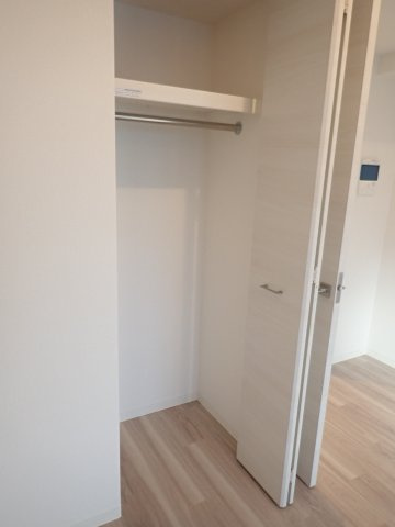 プレサンス南森町ライズの収納