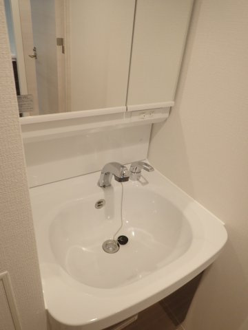 プレサンス南森町ライズの洗面所