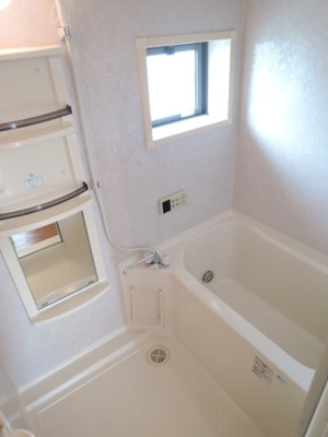 【浴室】 | ベルウィル･メゾン　Ａ