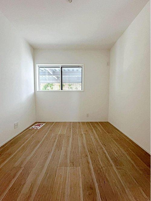 中山新町のその他|5.3帖の洋室☆