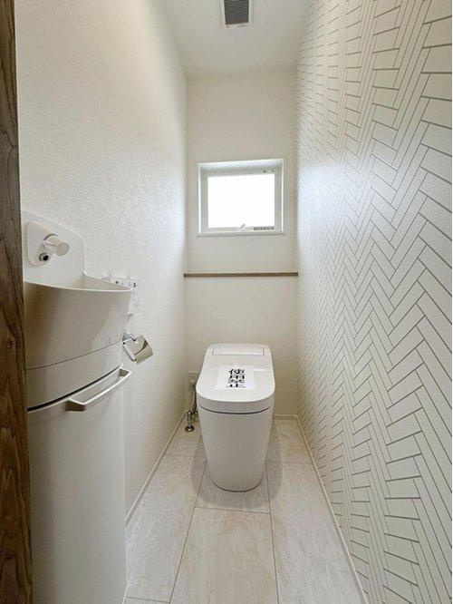 中山新町のトイレ|1階ウォシュレットトイレ☆
各階にウォシュレットトイレがついています♪