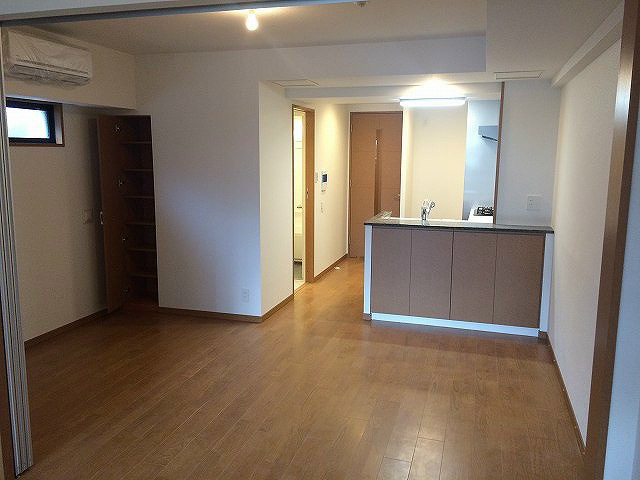 【居間・リビング】リーガル京都烏丸東 