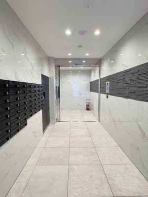 【ロビー】 | CREST西新