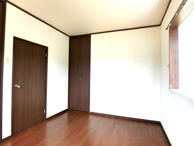 東金市二之袋戸建の洋室