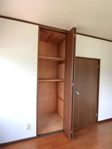 東金市二之袋戸建の収納