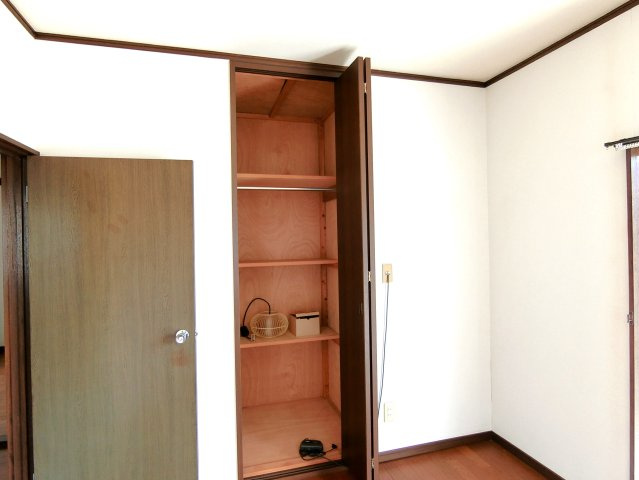 東金市二之袋戸建の収納