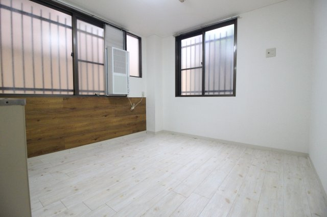 【洋室】 | ラパンジール天王寺 | 2面採光のお部屋ですよ♪