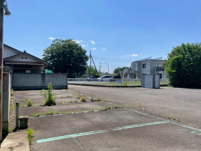 境野町２丁目店舗＋倉庫の駐車場