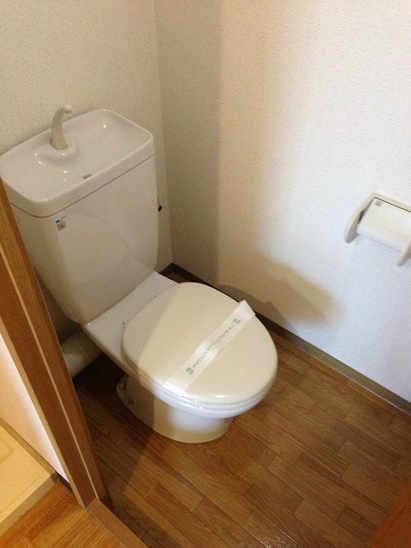 【トイレ】エステムコート京都烏丸 