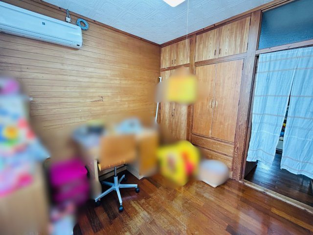 南城市大里稲嶺土地付き戸建ての洋室