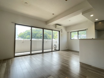 【居間・リビング】 | アルファスマート滑石中央