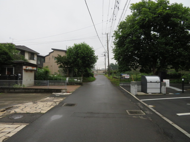 稲城市坂浜の倉庫