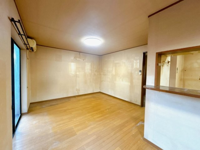 岡崎市欠町の居間・リビング