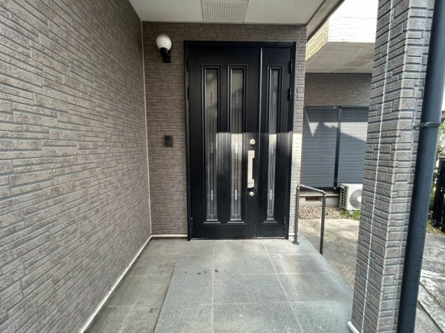 岡崎市欠町の玄関