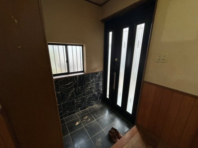 岡崎市欠町の玄関