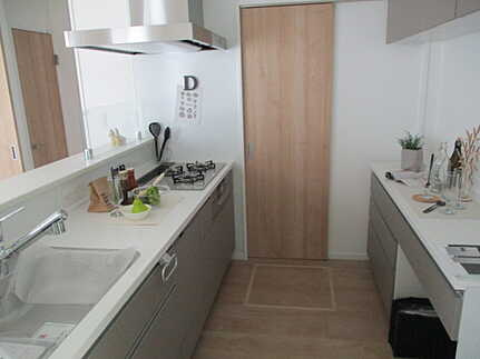 佐伯区皆賀1丁目のキッチン