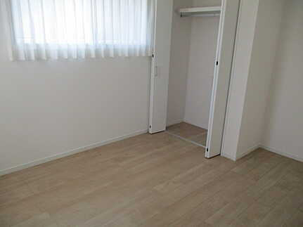 佐伯区皆賀1丁目の洋室