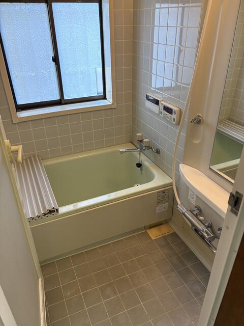 富士見市羽沢１丁目の中古一戸建の浴室