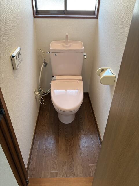 富士見市羽沢１丁目の中古一戸建のトイレ|2階トイレです。