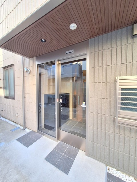 Ｗｉｓｔｅｒｉａのエントランス|オートロック付きのエントランス