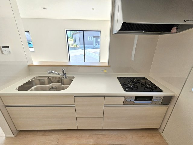 中津川市駒場第４のキッチン|3口コンロ付キッチン