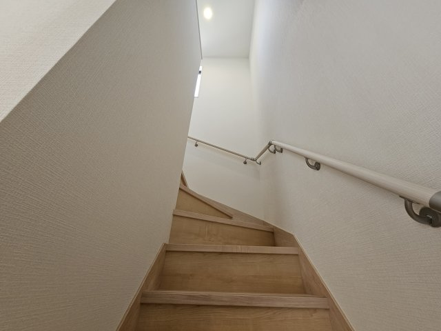 中津川市駒場第４の内装|階段