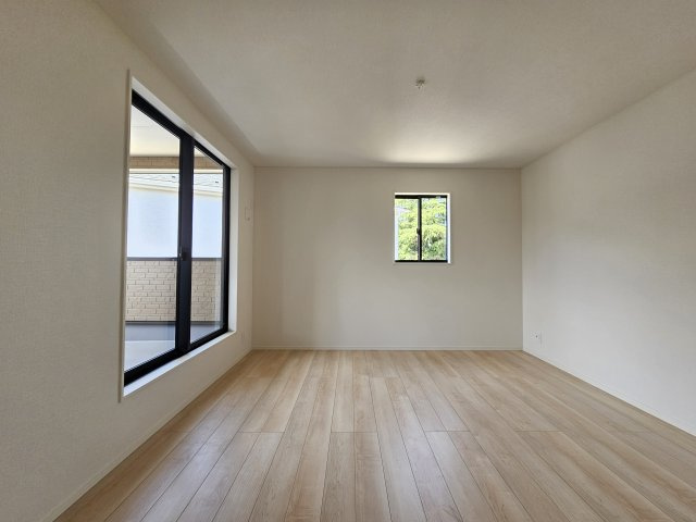 中津川市駒場第４の洋室|洋室8帖