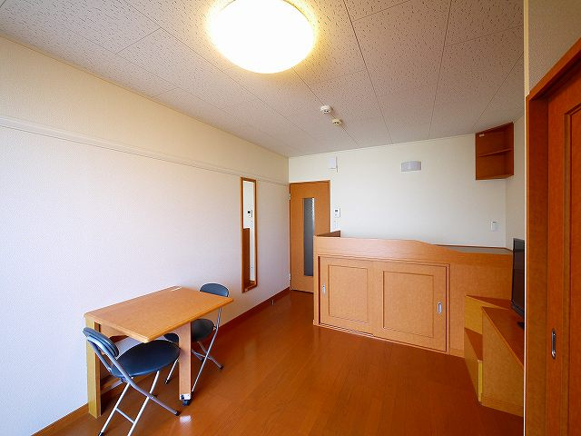 レオパレスくれーる大安寺の洋室|スタンダードな洋室です