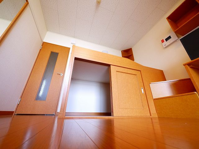 レオパレスくれーる大安寺の収納|大きなものも収納できそうです