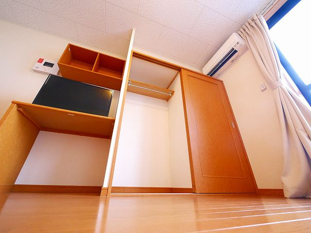 レオパレスくれーる大安寺の収納|収納のためのスペースです