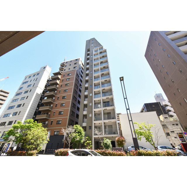 オーパスホームズ八丁堀の外観