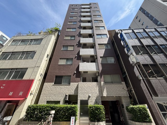 ラグジュアリーアパートメント東日本橋の外観