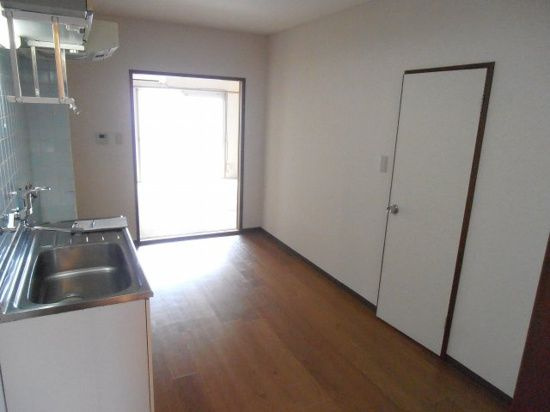 伊藤マンションの居間・リビング