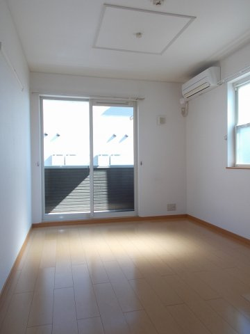 メゾン・ド・ジェルメＢの居間・リビング|使いやすいリビングです