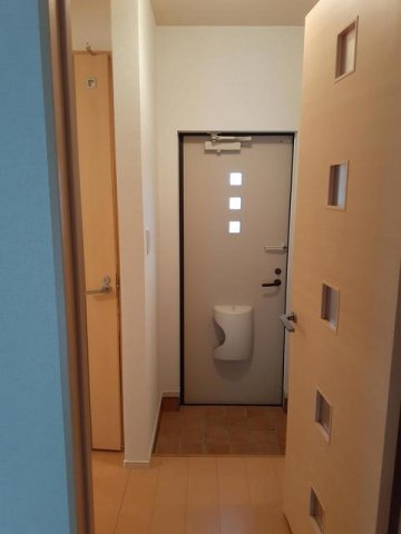 アルバーダ・ＭⅠの玄関